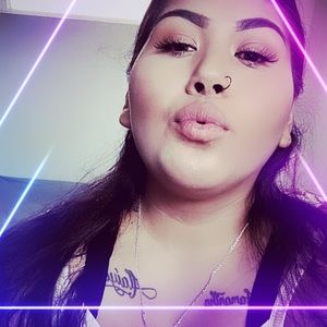 Meet your Posher, Joanna